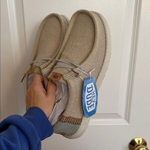 Hey Dude Men’s Shoes - Light Tan